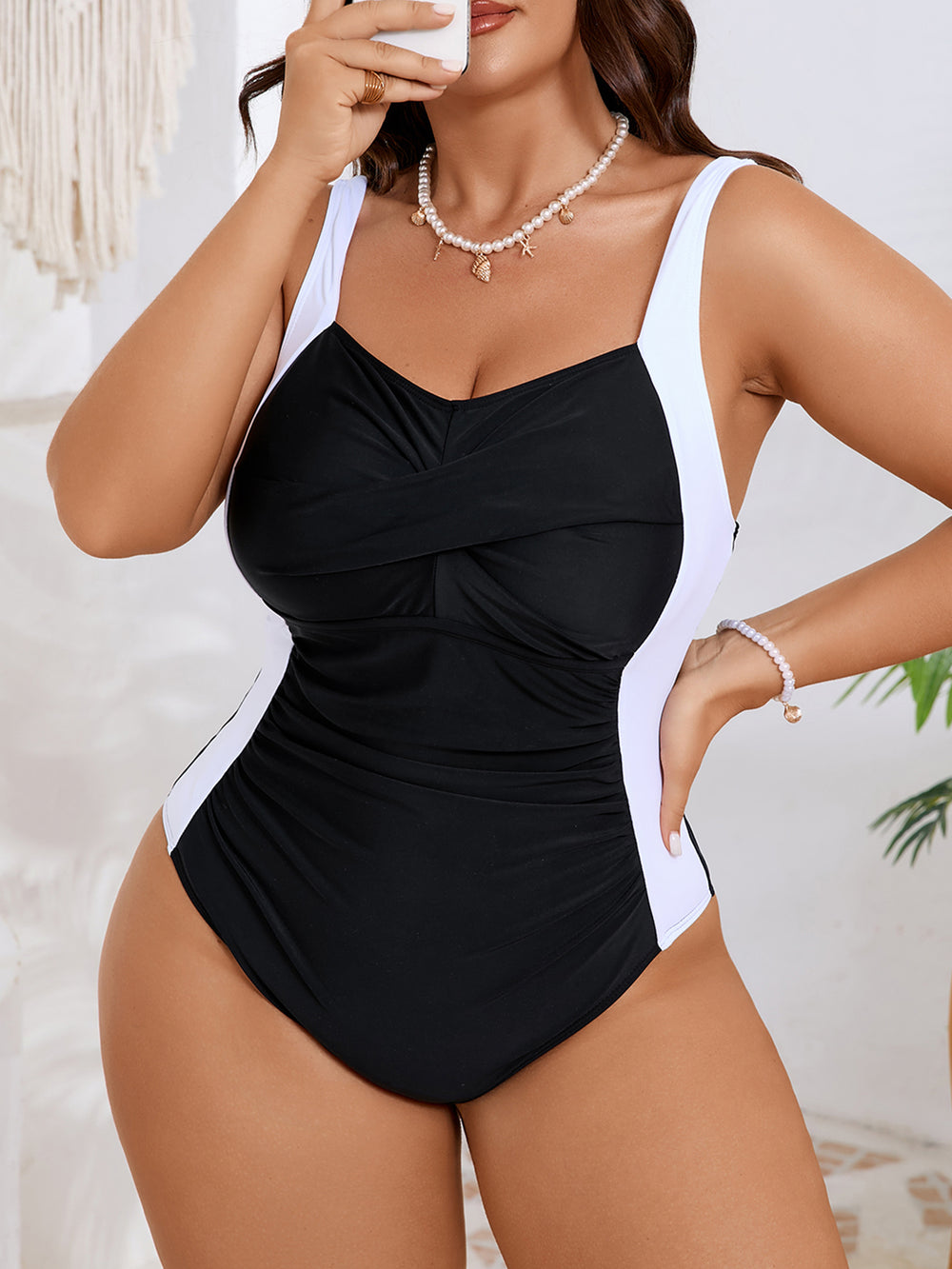 Contrast Side Panel One-Piece Swimsuit